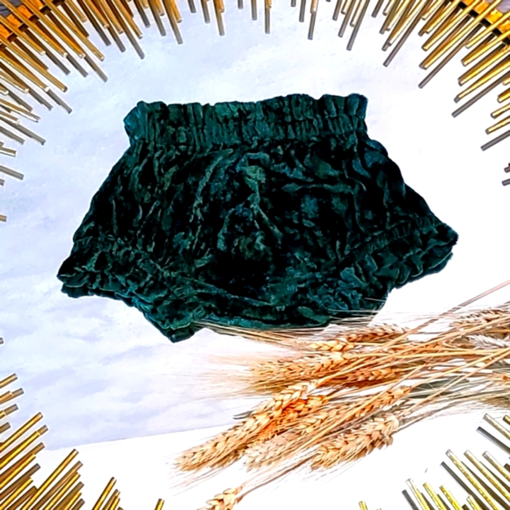 Yobaby velvet infant shorts